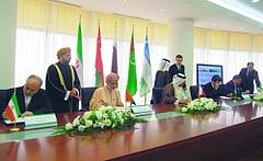 Ashgabat, Iran, Transitkorridor, Qatar, Turkmenistan