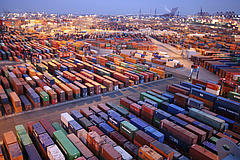 Hamburger Hafen Umschlagplatz Export Iran Container Handel