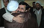 Ayatollah Muhammad Taghi Mesbah Yazdi und Irans Präsident Ahmadinejad