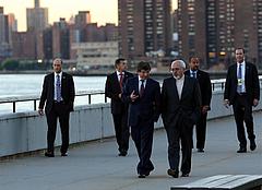 Türkeis Außenminister Ahmet Davutoglu und Irans Außenminister Mohammad Javad Zarif